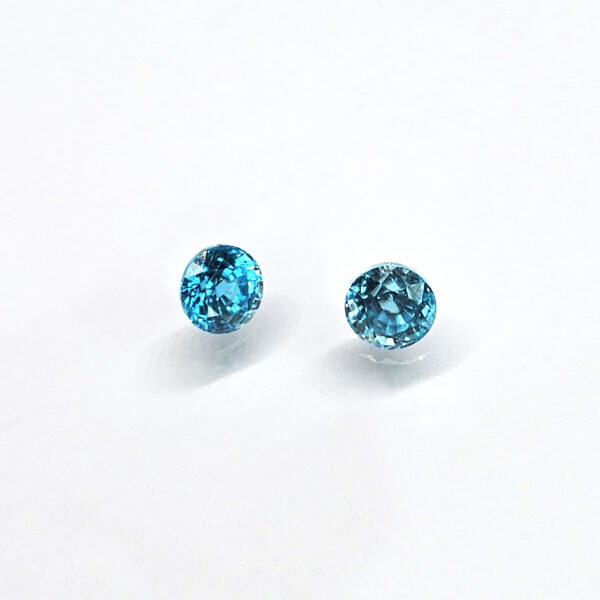 Zircone blu naturale coppia a taglio brillante